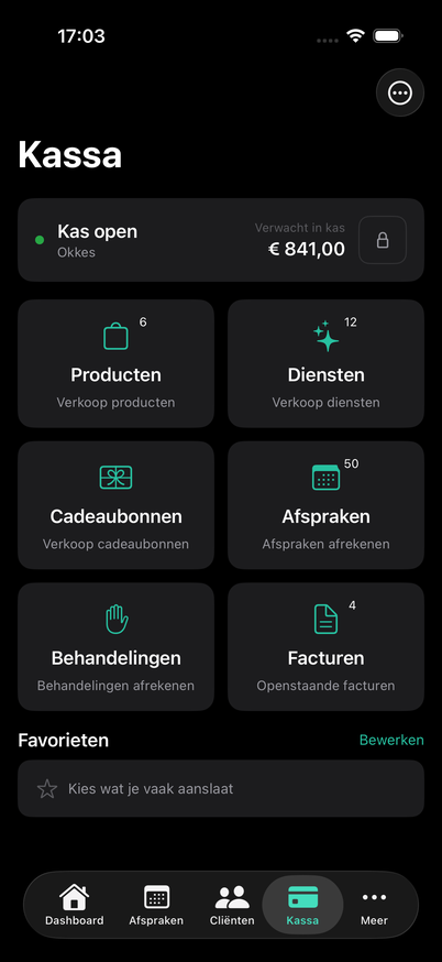 De kassa in de AuraZenix-app: kas open met het verwachte kasbedrag, en tegels voor producten, diensten, cadeaubonnen, afspraken afrekenen, behandelingen afrekenen en openstaande facturen, met favorieten.